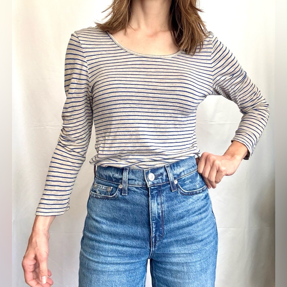 Anthropologie Gray and Blue Fitted 3/4 Sleeve T-Shirt Deep Back Neckline Size XS